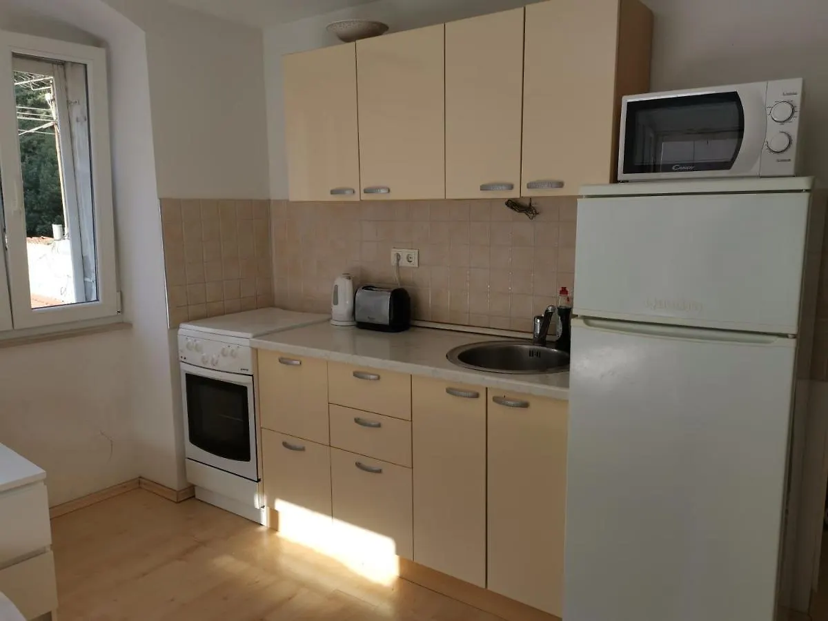 Modern Studio In A Superb Location Split Lejlighed